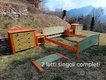 Camera matrimoniale in legno più 2 letti singoli