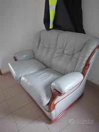 Divano e poltrone in pelle