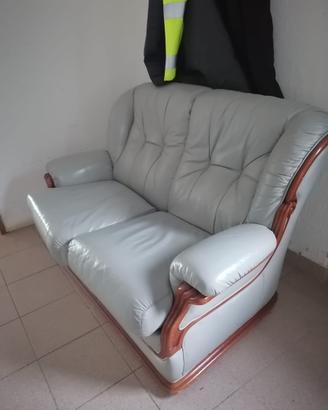 Divano e poltrone in pelle