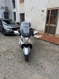 SUZIKI BURGAM USATO 650CC - 2005