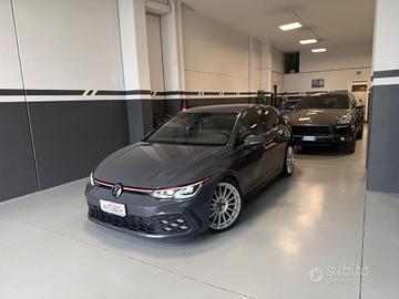 Volkswagen Golf GTI 2.0 TSI DSG 245cv