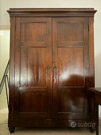 Armadio antico in legno massello (1890-1910)