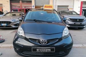 Toyota Aygo 1.0 12V VVT-i 5 porte Sol