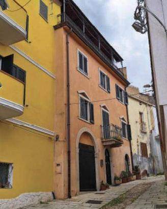 Immobile in asta di 419 m² con più di 5 locali e b