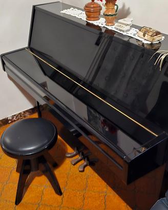 Pianoforte verticale Yamaha