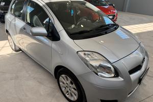 Daihatsu Charade 1.3 B You Five TOYOTA YARIS