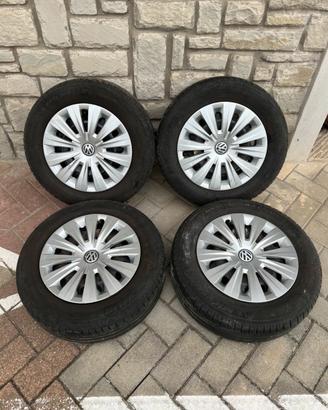 Cerchi con borchie volkswagen golf R 15