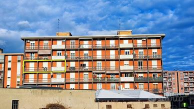 Appartamento di 125 m² con 4 locali e box auto a B