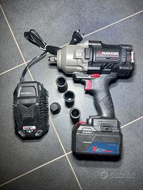 Avvitatore a impulsi Parkside smontagomme 1356Nm