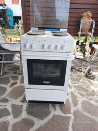 Cucina elettrica con forno DE'LONGHI SEW 554 PN ED