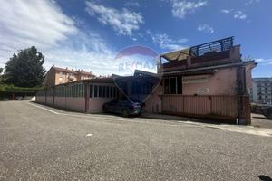 Capannone Industriale - Varese