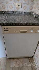 Lavastoviglie Miele