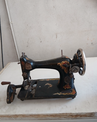 Singer vecchia