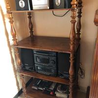 Scaffalatura in legno