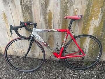Bici da corsa OLYMPIA FLASH backbone