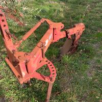 Attrezzi agricoli usati