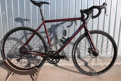 KONA ROVE AL 700 2023