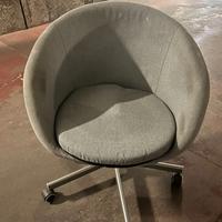 Sedia girevole IKEA Skruvsta grigia, imbottita
