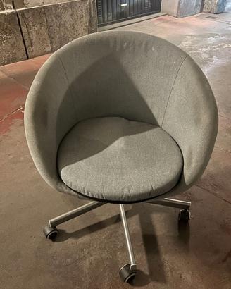 Sedia girevole IKEA Skruvsta grigia, imbottita