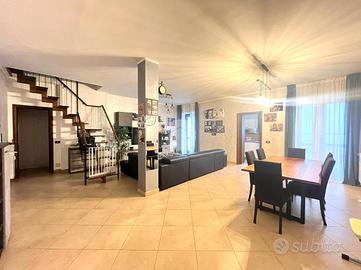 6 LOCALI A GASSINO TORINESE