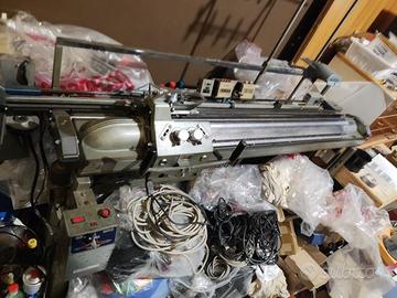 macchina per maglieria e rimagliatrice