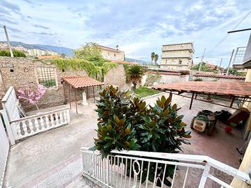 CASA SEMINDIPENDENTE A LAMEZIA TERME