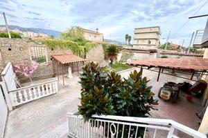 CASA SEMINDIPENDENTE A LAMEZIA TERME