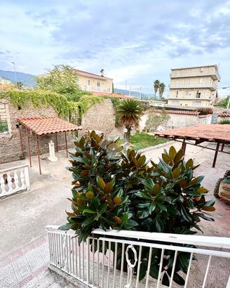 CASA SEMINDIPENDENTE A LAMEZIA TERME