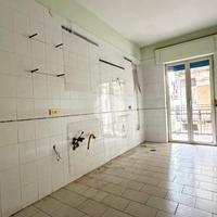 3 LOCALI A MARANO DI NAPOLI