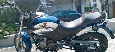 moto beta 350 cc custom  2001