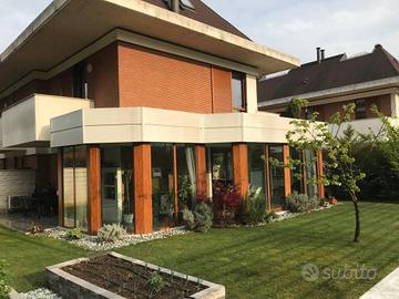 Villetta a schiera di 191 m² con 4 locali e box au