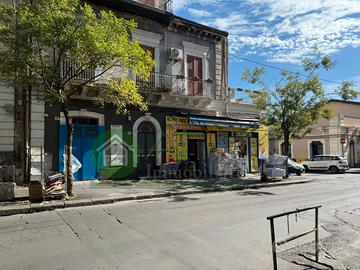 Locale commerciale via Plebiscito Catania