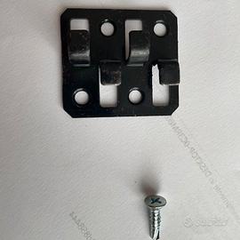 CLIP per fissaggio pavimentazioni esterne