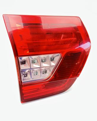 STOP POSTERIORE SINISTRO INTEGRATO NEL PORTELLO CI