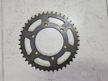 CORONA IN ERGAL 43 DENTI TRIUMPH BONNEVILLE