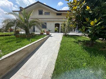 Villa Bifamiliare Tetti Valfrè