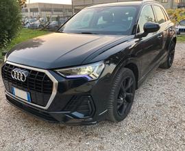 Audi Q3 35 TDI S tronic S line edition Cockpit