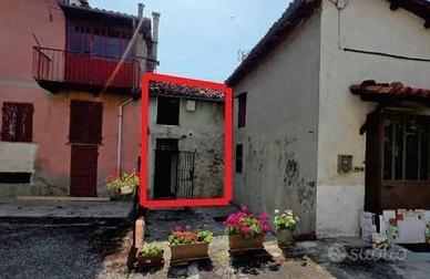 Immobile in asta di 149 m² con 2 locali e box auto