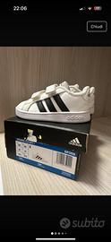 Adidas tennis bimba/o