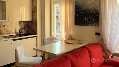 MONOLOCALE A SEGRATE