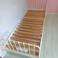 Letto allungabile e scrivania 