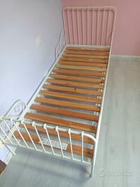 Letto allungabile e scrivania 