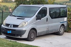 RENAULT TRAFIC 2 2007 9 POSTI