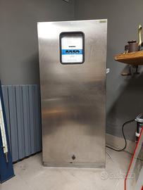 Struttura distributore benzina