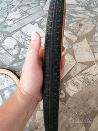 Copertoni nero e para 20 x 1.75