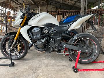 Kawasaki Z750 (2011)