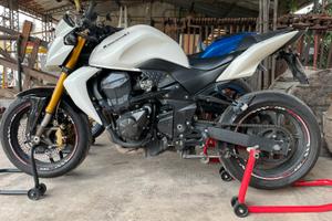 Kawasaki Z750 (2011)