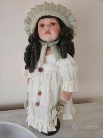 Bambola di porcellana