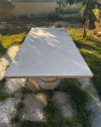 Tavolotavolo in marmo