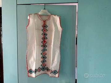 Tunica/abito etnico boho ricamato a mano nuovo